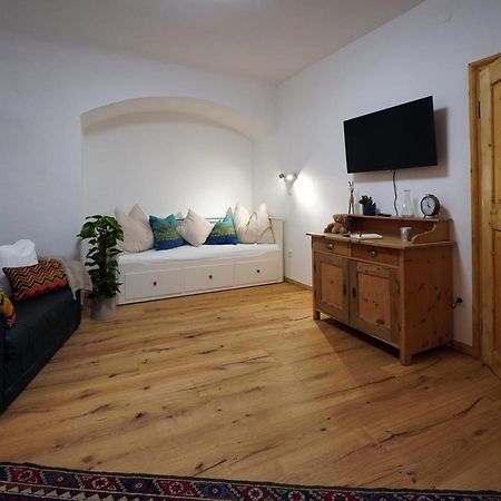 Altstadt Apartment Am Schergentor Hall in Tirol Dış mekan fotoğraf