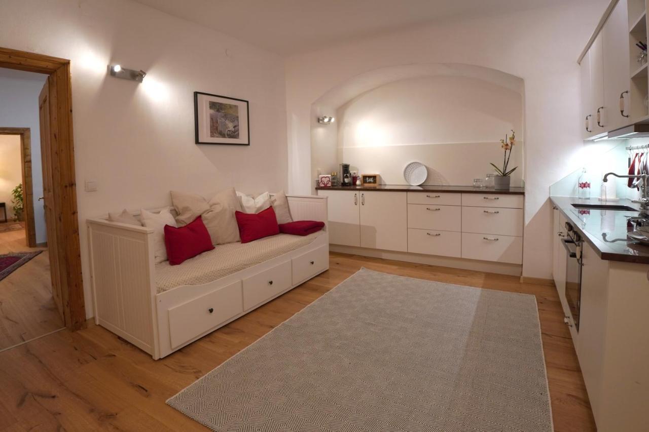 Altstadt Apartment Am Schergentor Hall in Tirol Dış mekan fotoğraf