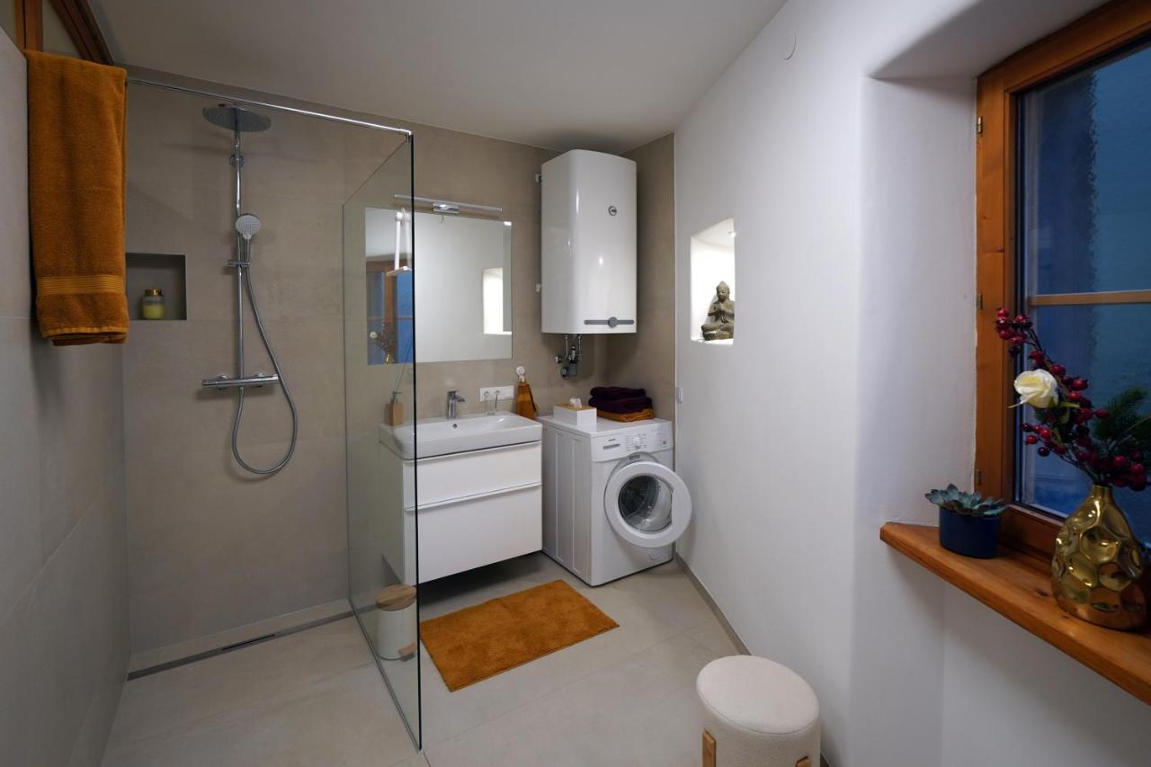 Altstadt Apartment Am Schergentor Hall in Tirol Dış mekan fotoğraf